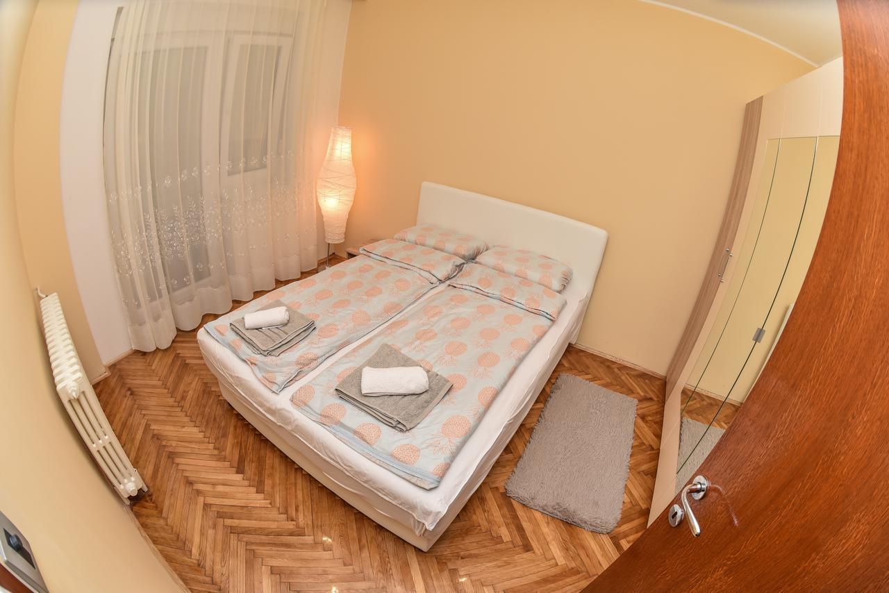 Chimney Modern Apartment Novi Sad Exterior foto